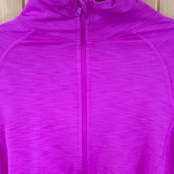 Under Armor pullover - Picture 2 of 2